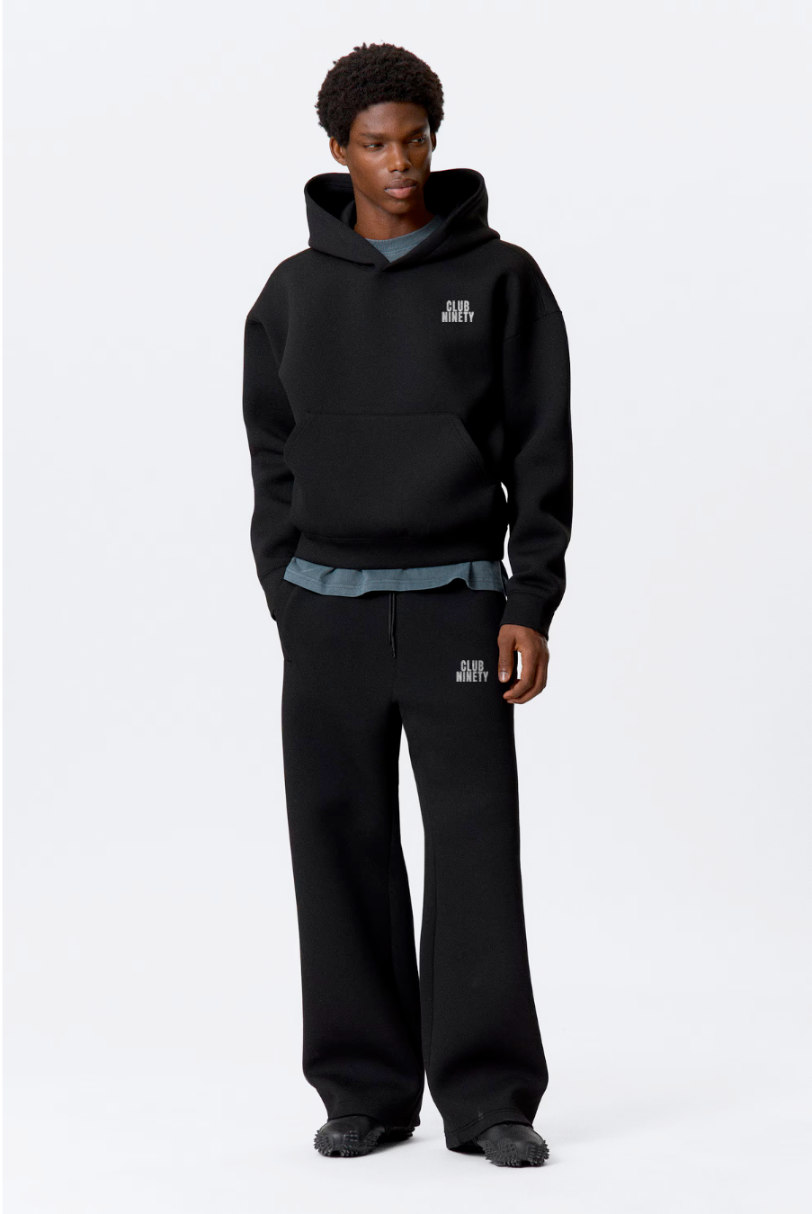 بنطال رياضي فضفاض 